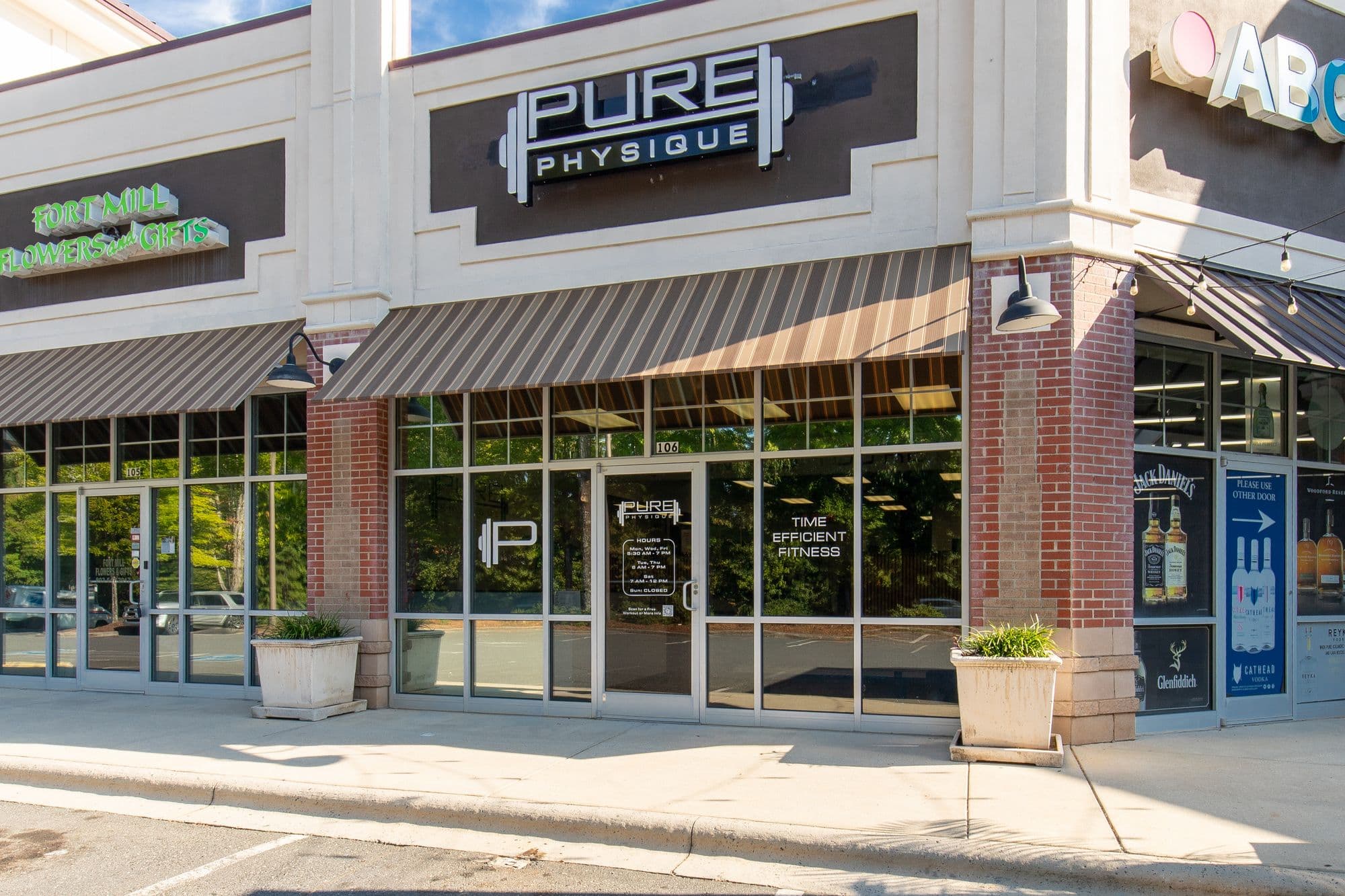 We Build veteran-owned commercial construction team on a Charlotte NC jobsite